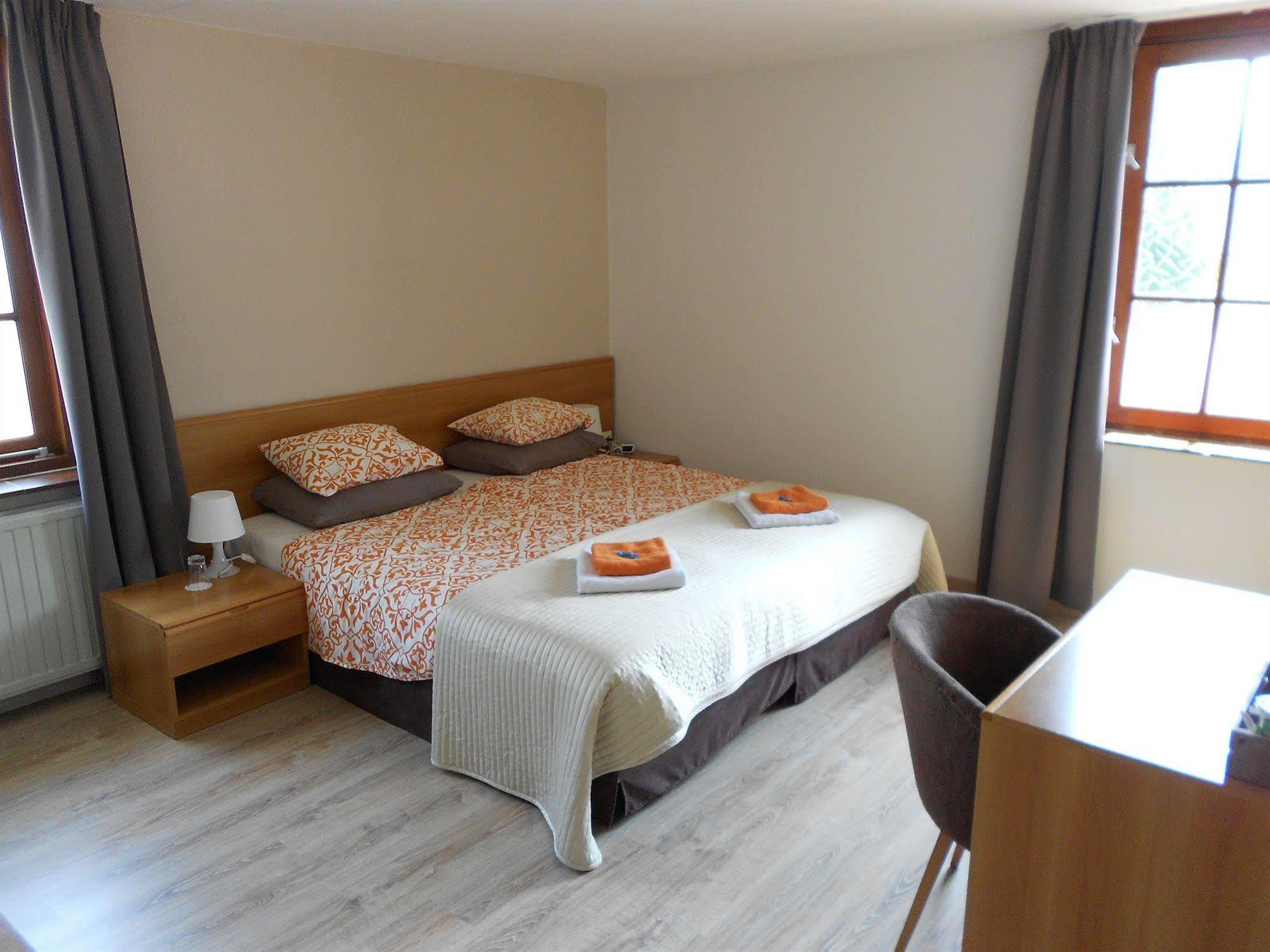 Apart Hotel Het Veerse Meer คอร์ทเคเนอ ภายนอก รูปภาพ