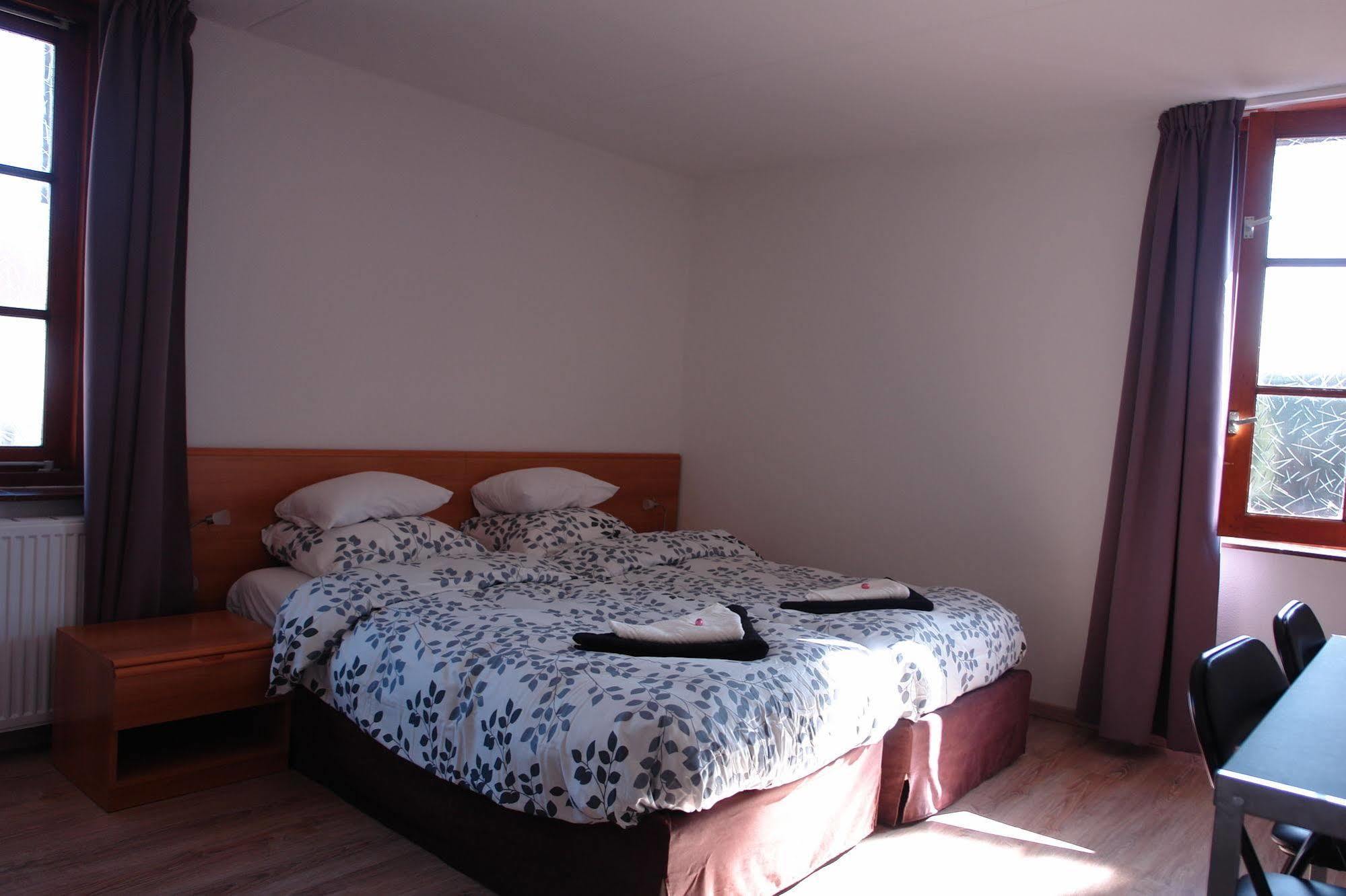 Apart Hotel Het Veerse Meer คอร์ทเคเนอ ภายนอก รูปภาพ